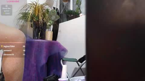 marilyn_jon3s online show from November 9, 9:50 pm