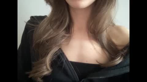 Snapshot of marinalovenow chatting on March 12, 11:09 am Marina online show from March 12, 11:09 am