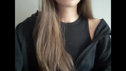 Snapshot of marinalovenow chatting on March 4, 12:12 pm Marina online show from March 4, 12:12 pm