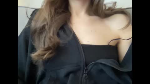 Snapshot of marinalovenow chatting on March 12, 8:08 am Marina online show from March 12, 8:08 am