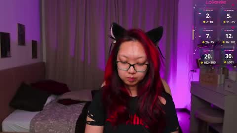 Marine  online show from April 8, 2:09 pm