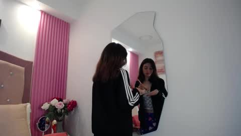 marinette online show from March 23, 8:03 pm