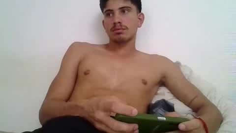 mariobrosss517470 online show from January 25, 9:46 pm