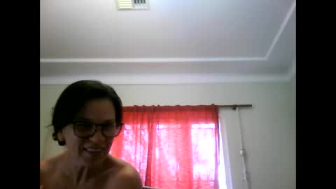 mark_and_lola online show from November 26, 2:09 am