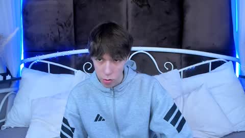 Mark online show from April 5, 9:28 am