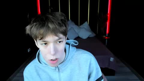 Mark online show from May 25, 11:27 am