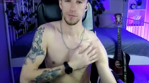 mark_caron online show from November 25, 8:29 pm