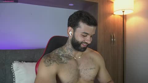 Mark online show from April 18, 12:23 am