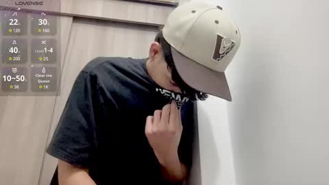 MODEL Mark Rut online show from February 15, 1:10 am