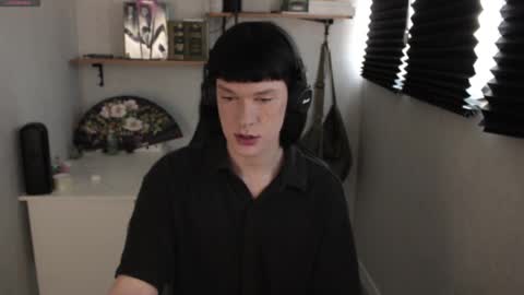 Mark online show from March 7, 8:56 am