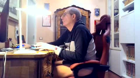 markmarkmark00 online show from January 15, 6:39 pm