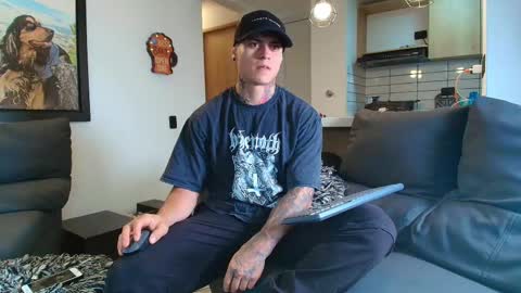 Sebastian online show from September 9, 11:49 pm