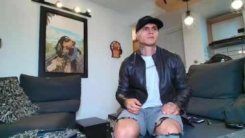 Sebastian online show from September 10, 11:50 pm