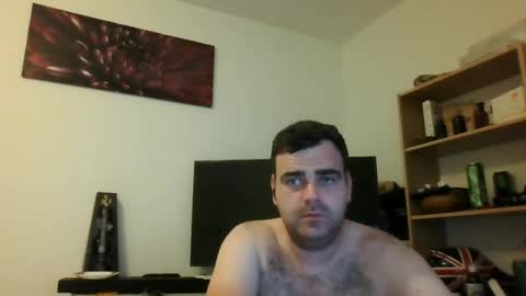 markoluggin online show from June 27, 11:44 pm
