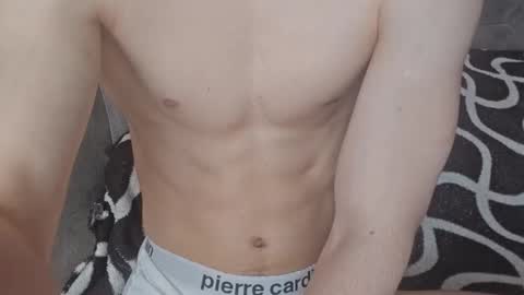 Mark hot online show from May 6, 12:33 pm