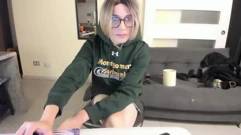 marla85 online show from May 2, 2:17 am
