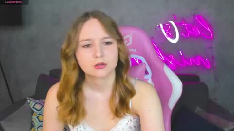 Emmaa online show from June 18, 12:49 am