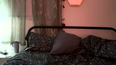 maroon_moon online show from February 15, 8:22 am