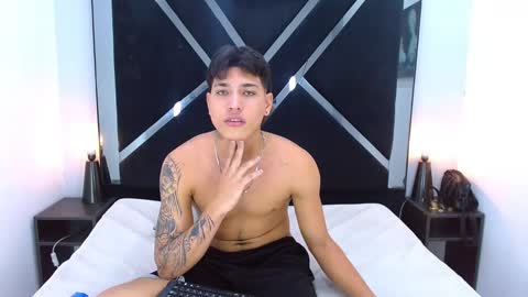 Marquinoo  online show from December 22, 7:09 pm