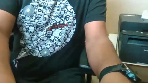 Married Horny Guy online show from December 17, 3:49 pm