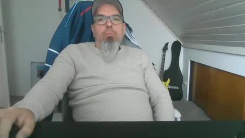 marriedcock1980 online show from March 27, 8:26 am