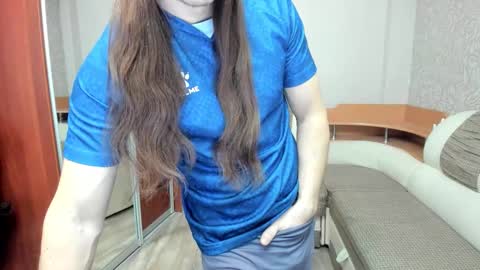 Alan online show from December 3, 8:26 am