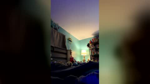 marshmellownerdfellow online show from March 4, 12:07 am