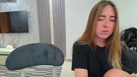 marthabarens online show from March 25, 12:23 pm