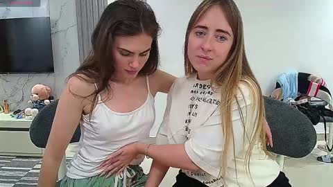 marthabarens online show from May 8, 1:17 pm