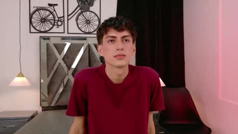 martin_williams_ online show from December 18, 12:22 pm