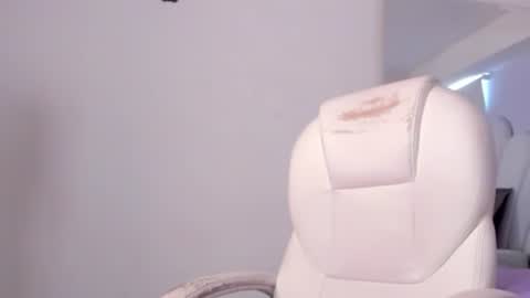 martinaa_roberts online show from July 8, 5:38 pm