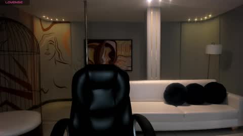 Martinna Bonnet online show from February 10, 10:09 am