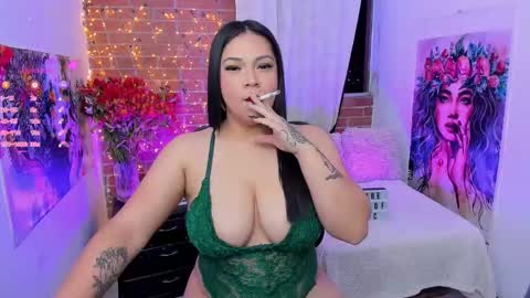 Snapshot of mary_bruss chatting on January 25, 2:37 am      online show from January 25, 2:37 am