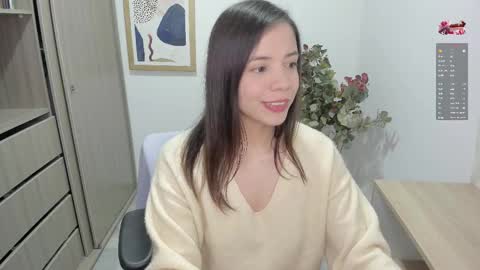 Snapshot of mary_mae chatting on February 17, 4:31 am Girl of your dreams  online show from February 17, 4:31 am