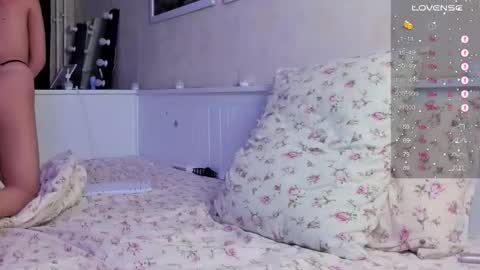 Mary online show from February 7, 8:01 pm