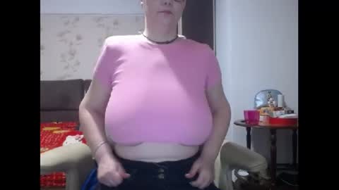 Snapshot of mary_x chatting on March 12, 3:46 am Mary online show from March 12, 3:46 am