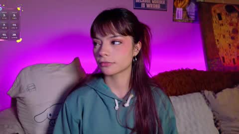     online show from December 20, 6:20 am