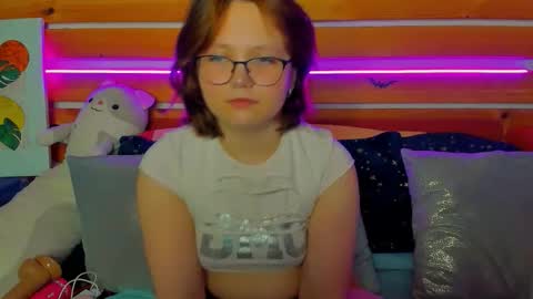 marybryantt online show from February 25, 1:31 am