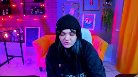 Mary online show from November 6, 11:08 pm