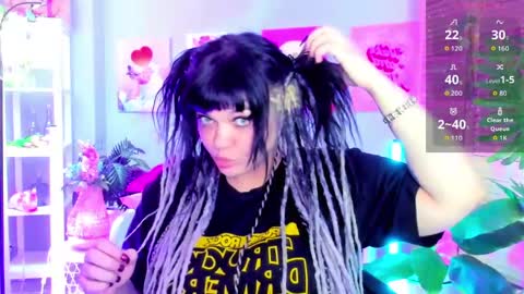 Mary online show from April 15, 11:13 am