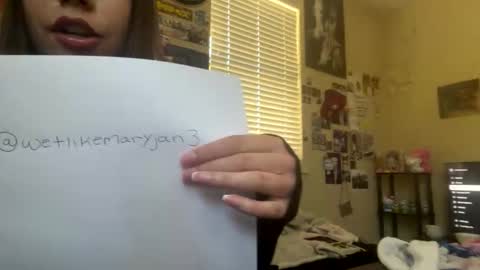 maryjjan33 online show from May 10, 9:10 pm