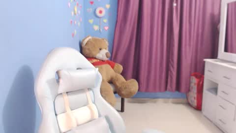 maryline online show from March 8, 5:17 am