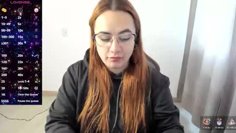 Dulce Maria online show from October 30, 4:29 pm