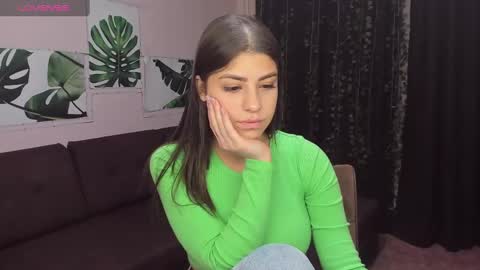 Mary online show from December 30, 12:42 pm