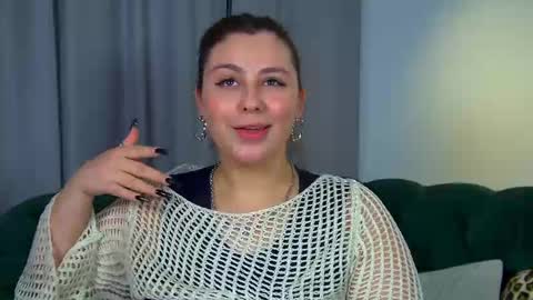 MaryMurrays online show from November 21, 6:39 pm