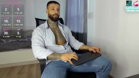 masculineguy69 online show from October 17, 7:45 am