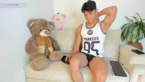mash_angelo online show from June 3, 11:21 pm