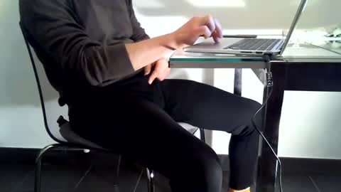 Mask07 online show from December 8, 8:36 pm