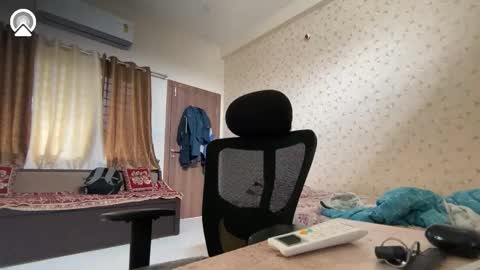 maskboyz2003 online show from September 28, 5:16 am