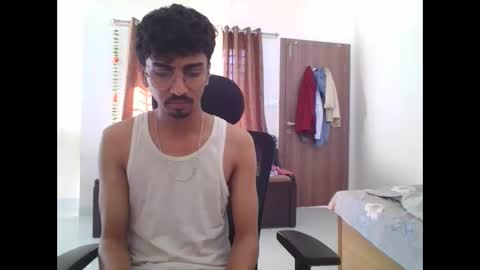 maskboyz2003 online show from February 17, 4:20 am